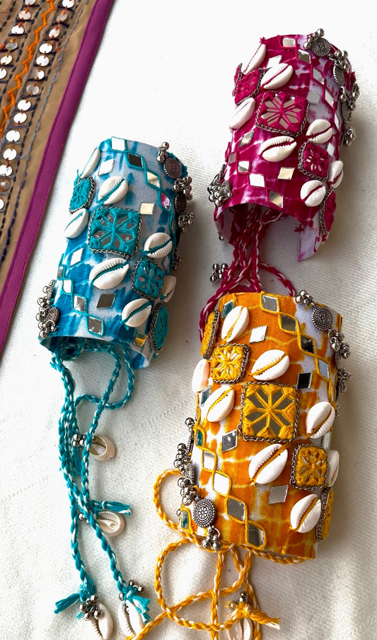 Tie & Dye Sikka Handcuff