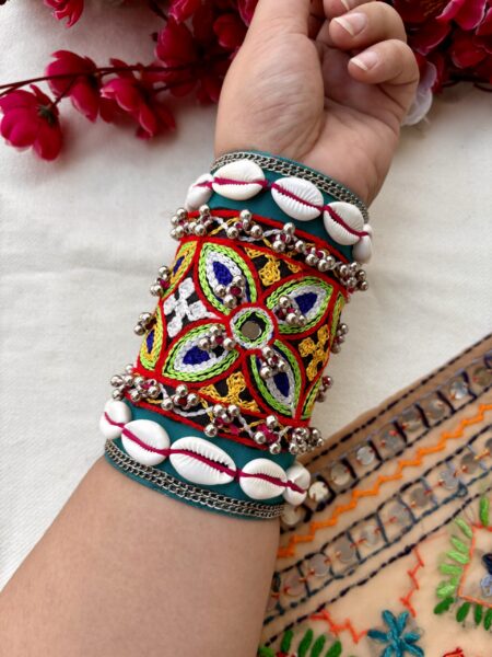 Feroza Rabari Handcuff