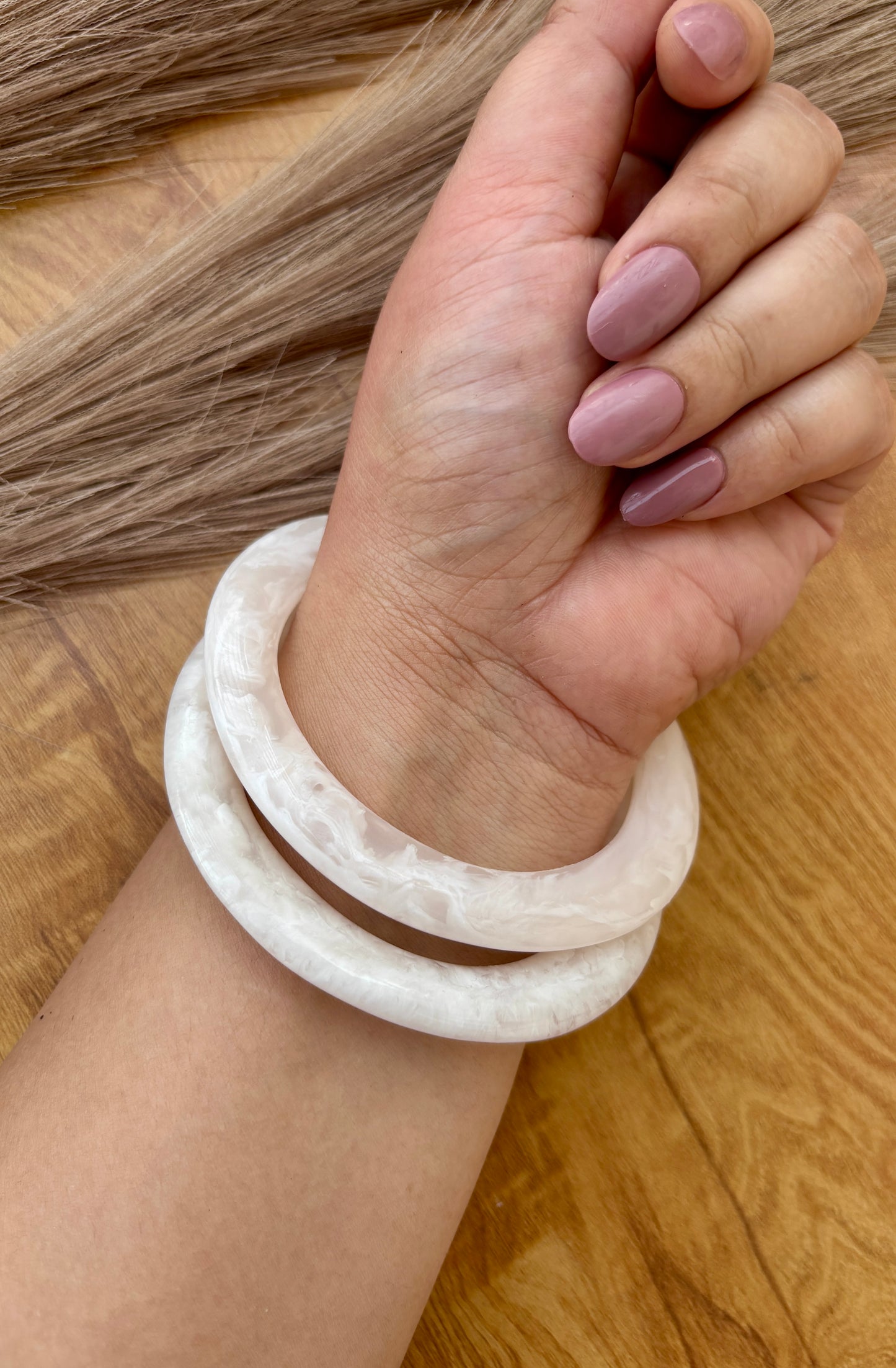 White Resin Bangles Set