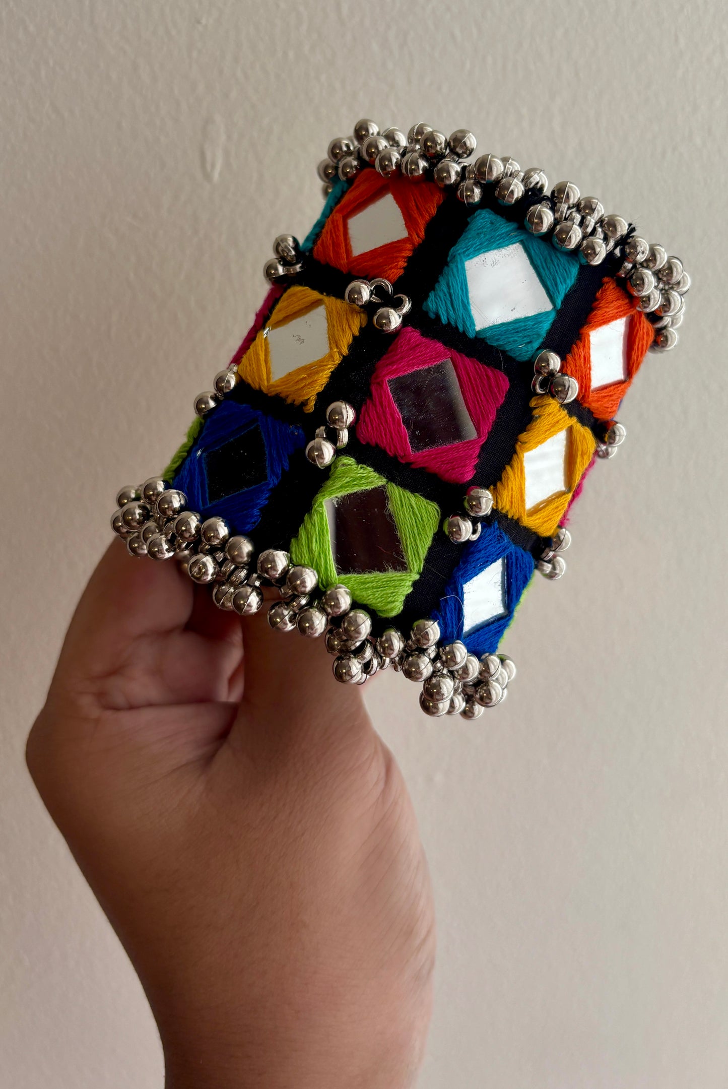 Kutchkala Handcuff
