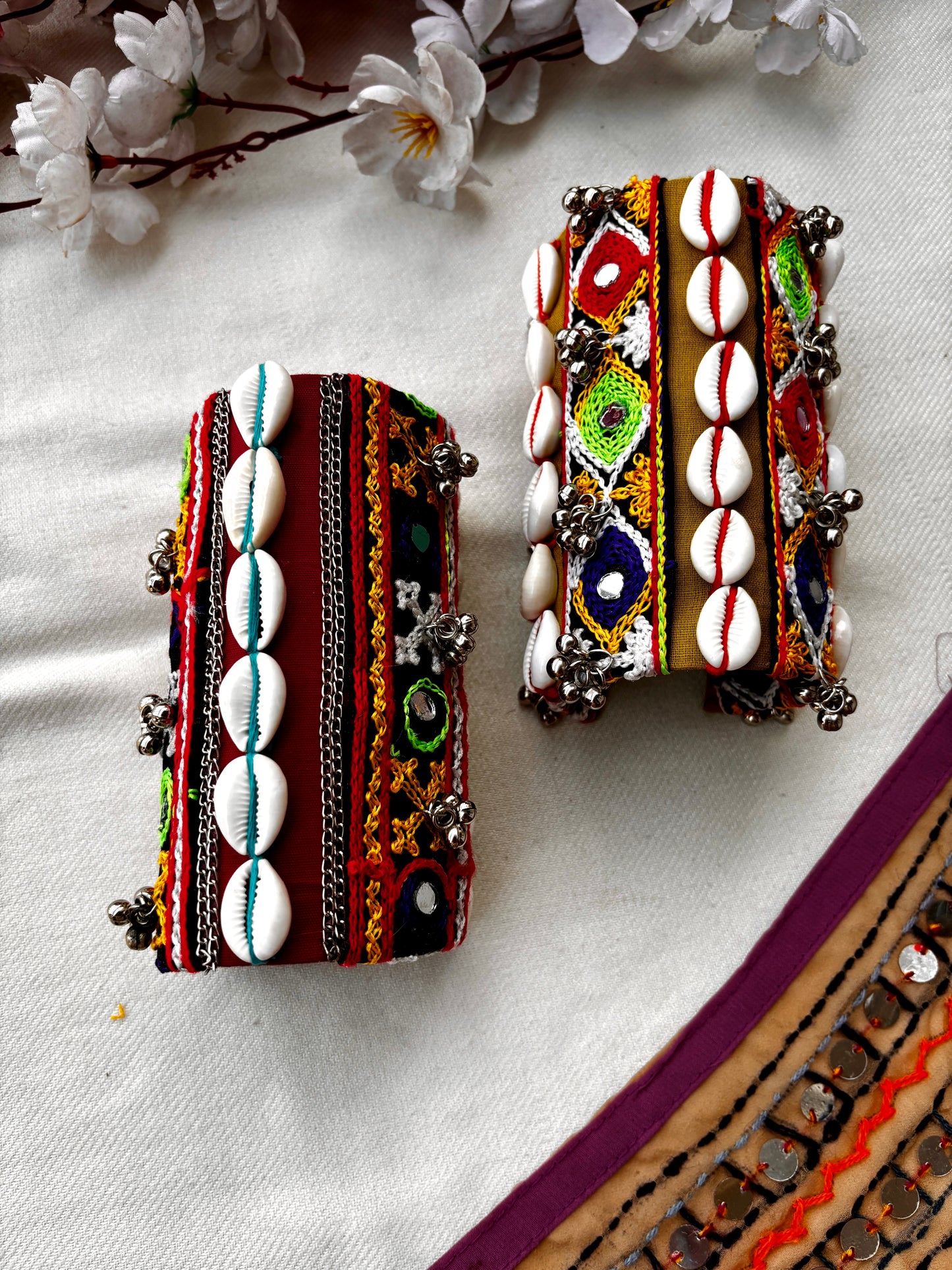 Shor Rabari Handcuff