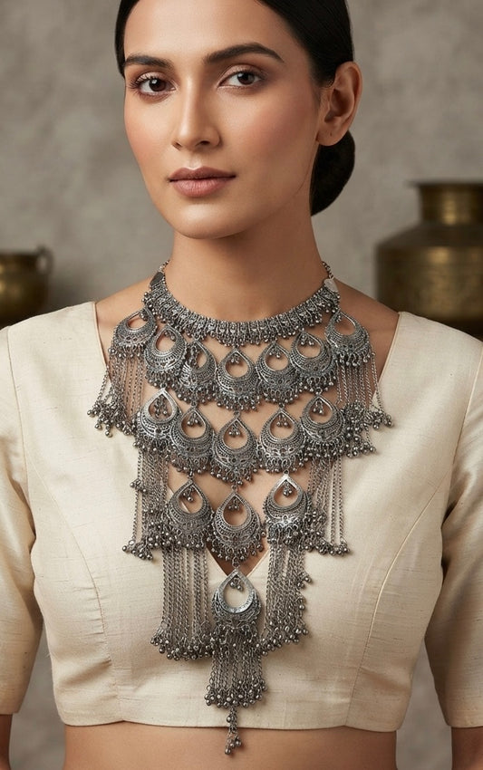 Aabroo Necklace