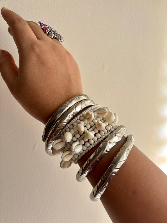 Safed Garba Kada Set