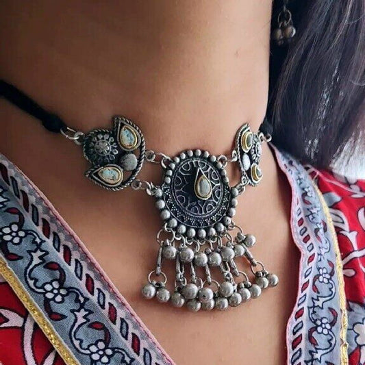 Alpana Choker