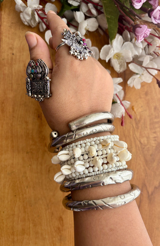 Safed Garba Kada Set