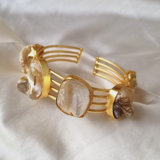 Baroque Pearl Kada