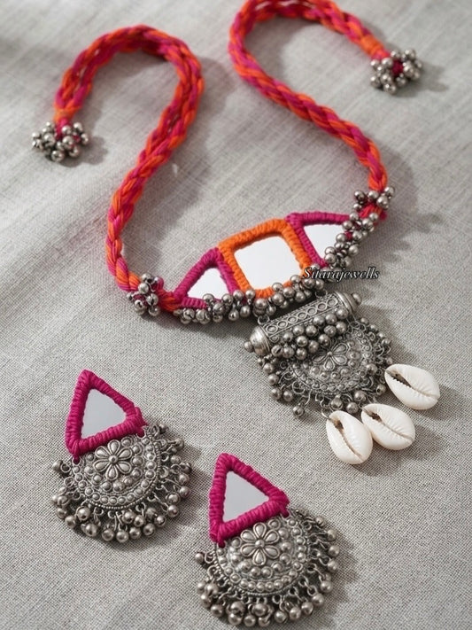 Gulabi Sheesh choker