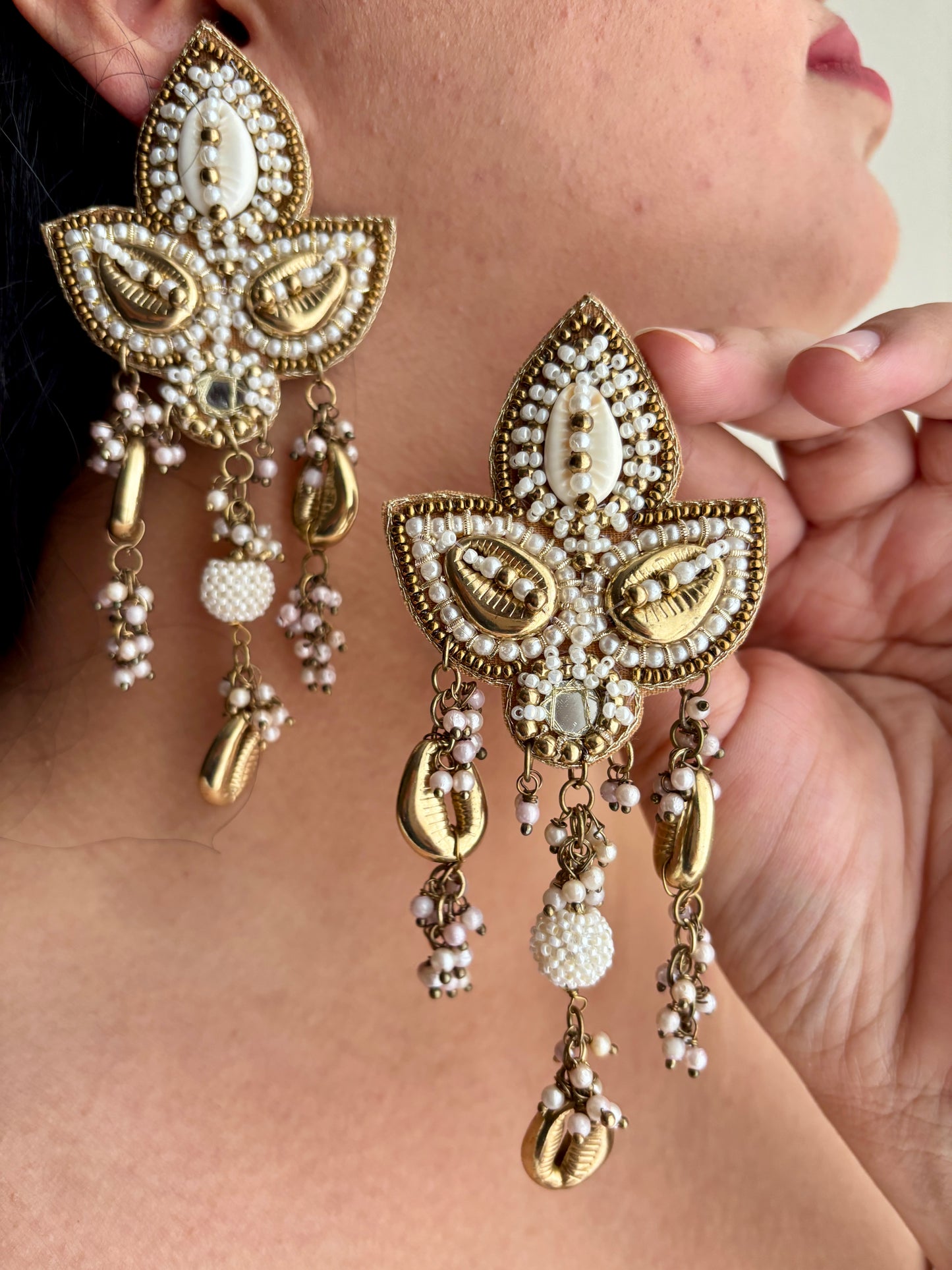 Teen Cowrie Earrings