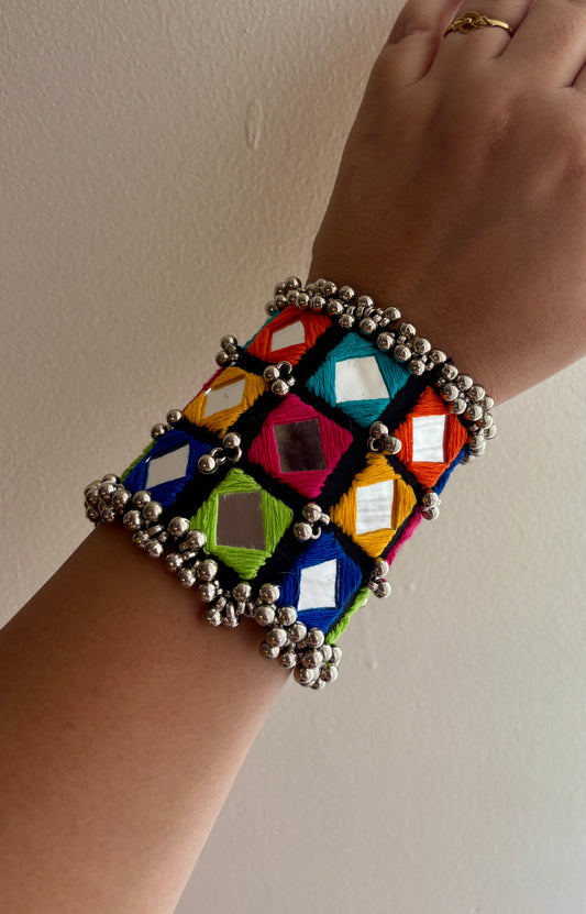 Kutchkala Handcuff