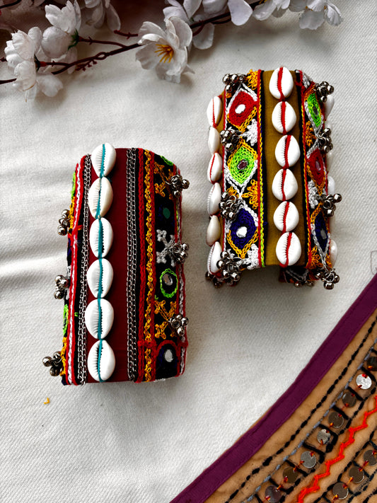 Shor Rabari Handcuff