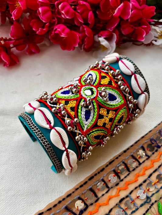 Feroza Rabari Handcuff