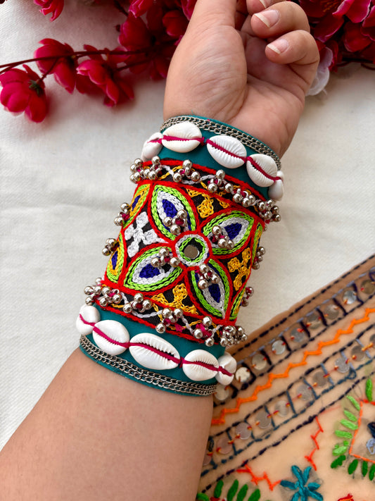 Feroza Rabari Handcuff
