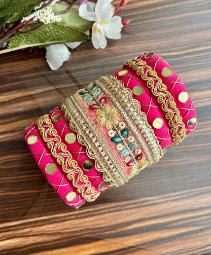 Akarshit Bangles Set