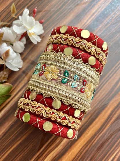 Akarshit Bangles Set
