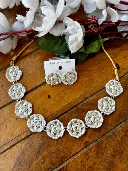 Kundan phool Choker set