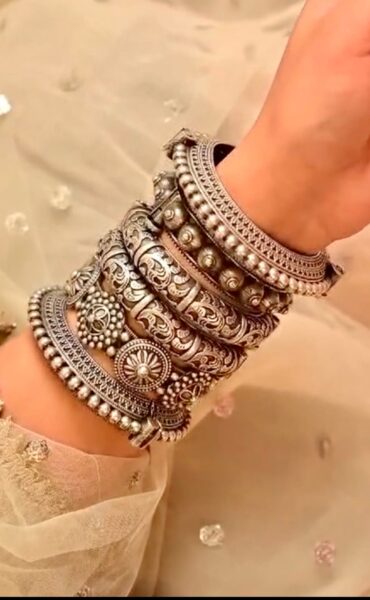 Noor Brass Kada Set