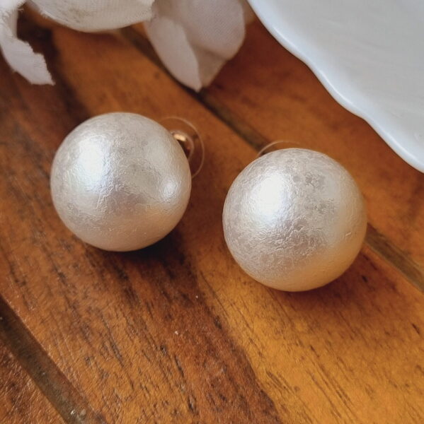 Pearl Studs